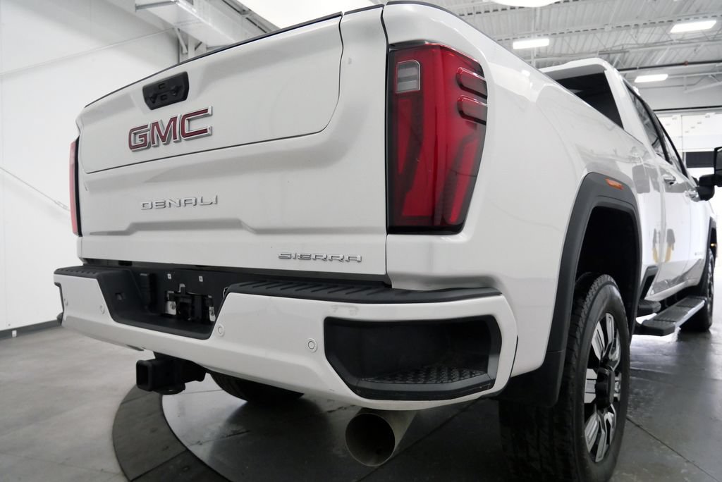 Used 2024 GMC Sierra 2500 Denali w/ Denali Reserve Package AWD/4WD image 37