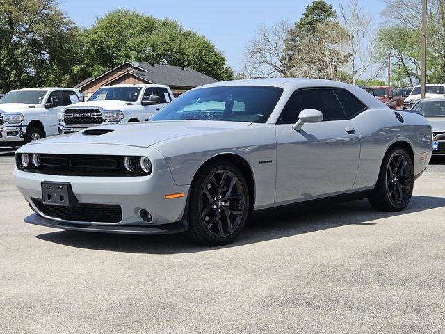 Used 2022 Dodge Challenger R/T w/ Blacktop Package image 3