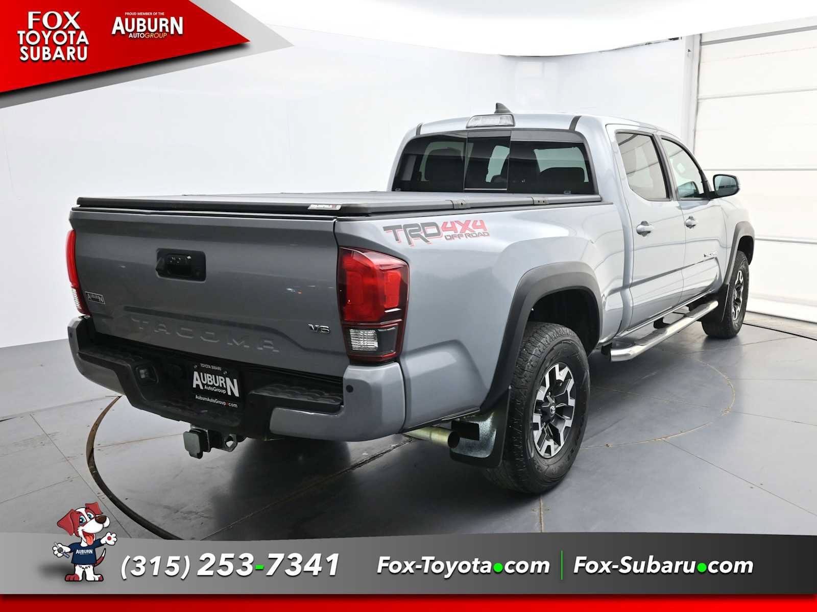 Used 2019 Toyota Tacoma TRD Off-Road w/ Technology Package AWD/4WD image 15