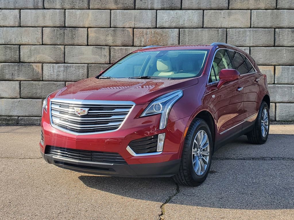Used 2017 Cadillac XT5 Luxury w/ Driver Awareness Package FWD image 1