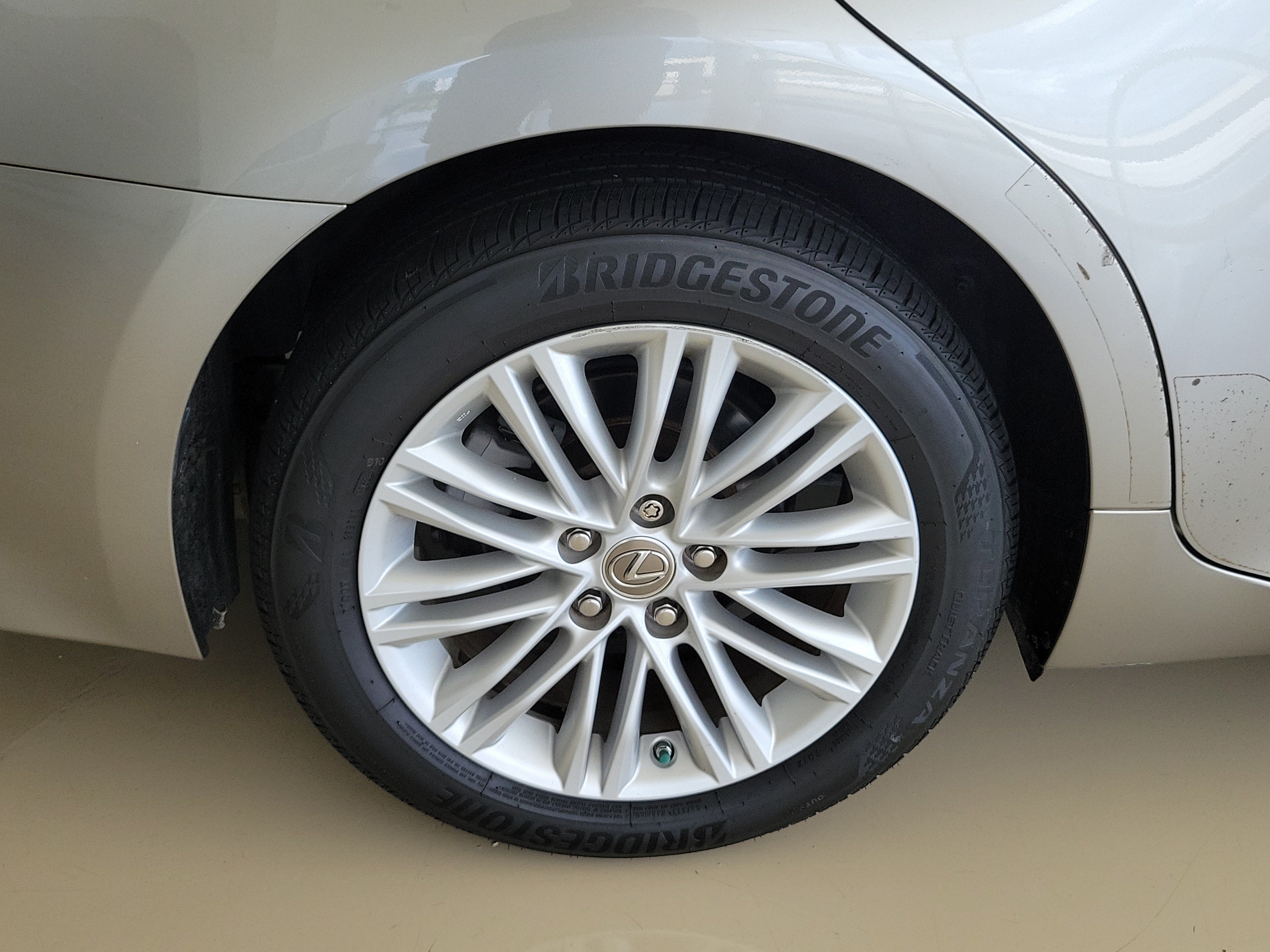 Used 2018 Lexus ES 350 w/ Accessory Package 2 FWD image 8