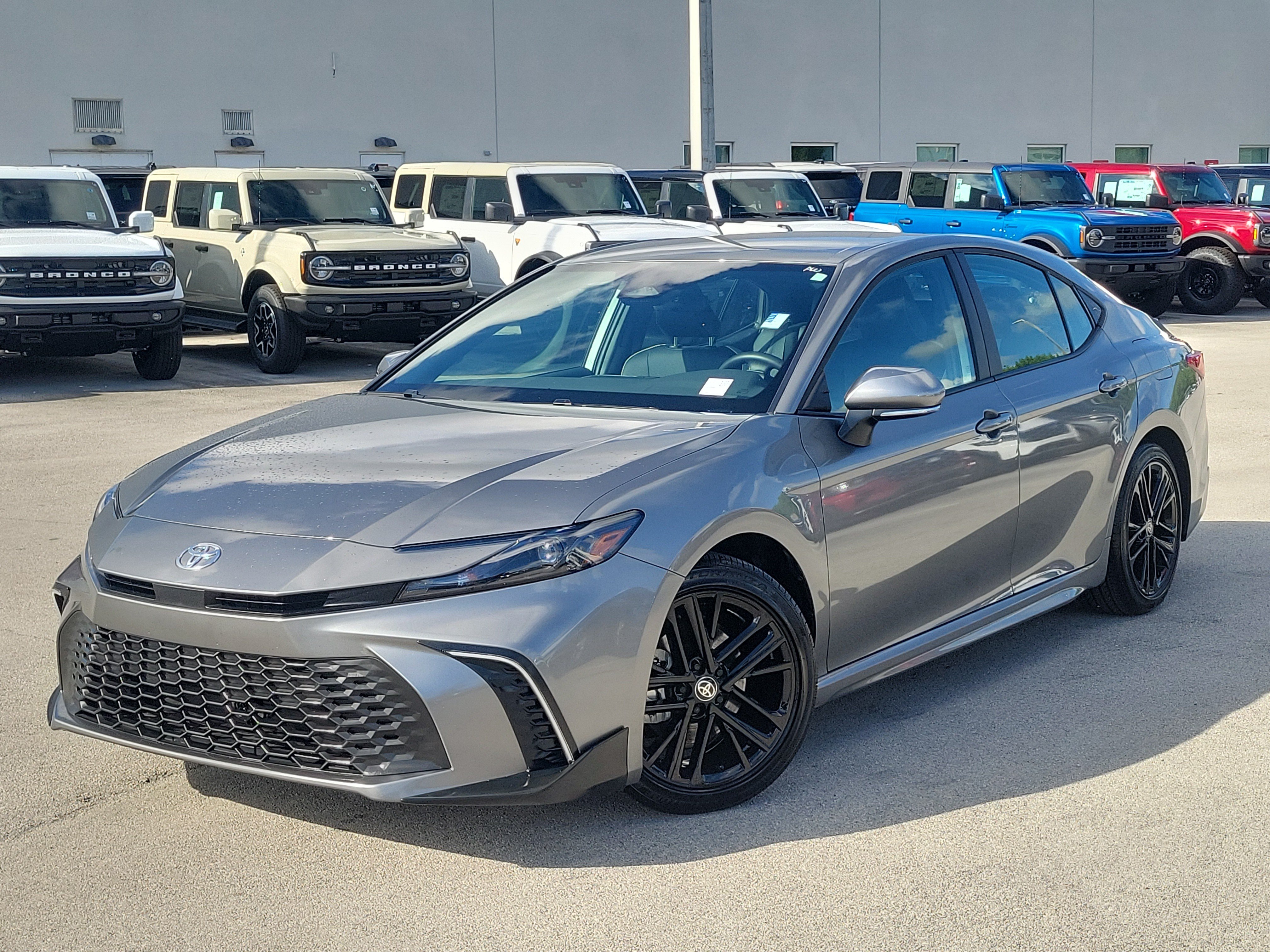 Used 2026 Toyota Camry SE FWD 360° Tour