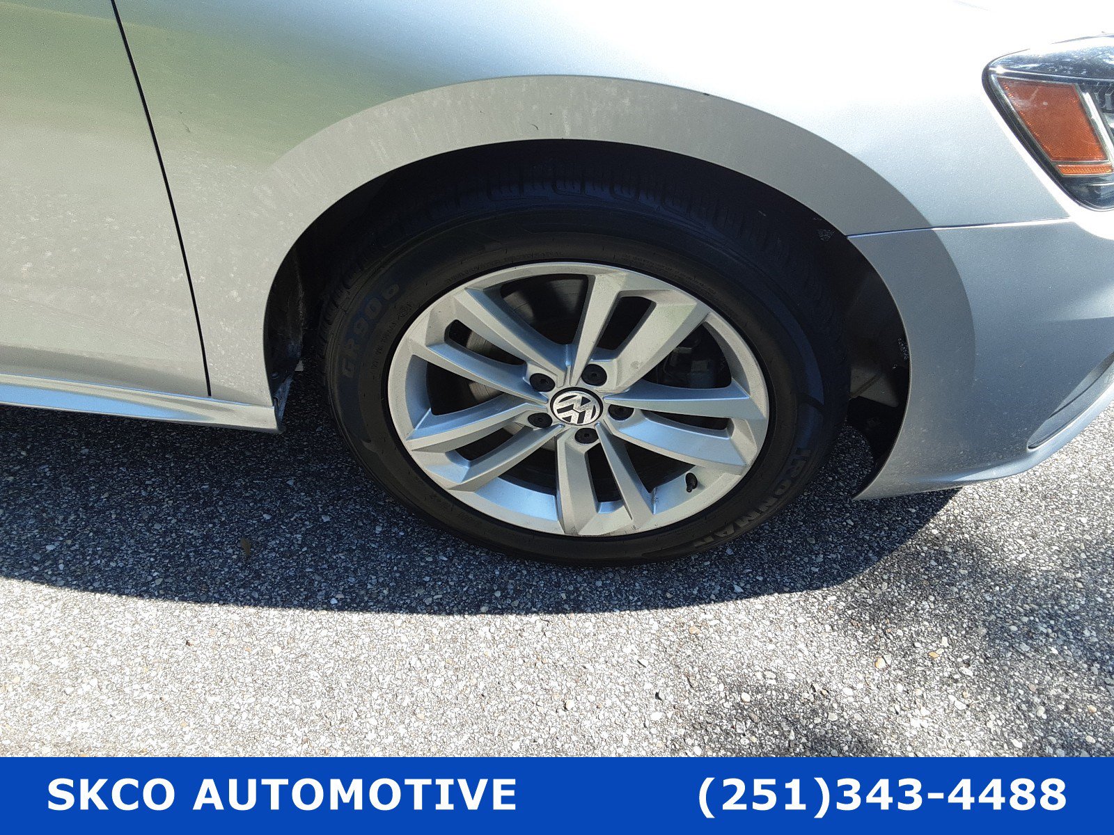 Used 2020 Volkswagen Passat 2.0T SE FWD image 9
