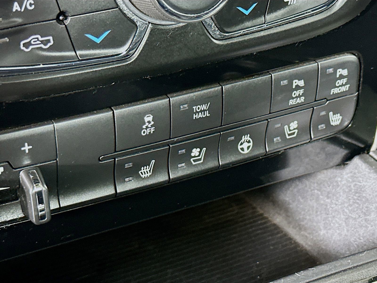 Used 2017 RAM 1500 Sport image 21