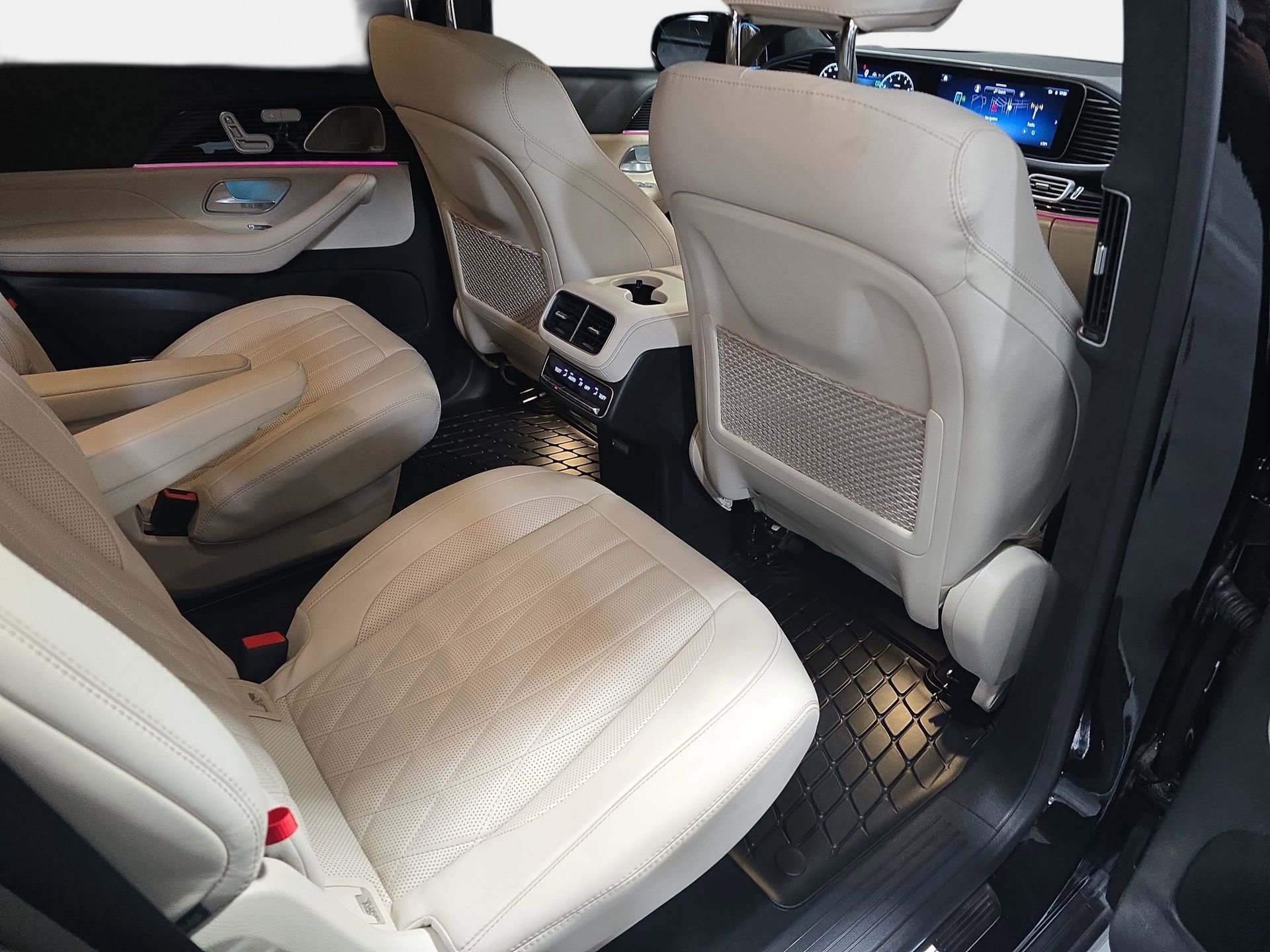 Used 2024 Mercedes-Benz GLS 63 AMG 4MATIC image 11