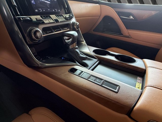 Certified 2024 Lexus LX 600 4WD w/ Interior Upgrade Package image 21