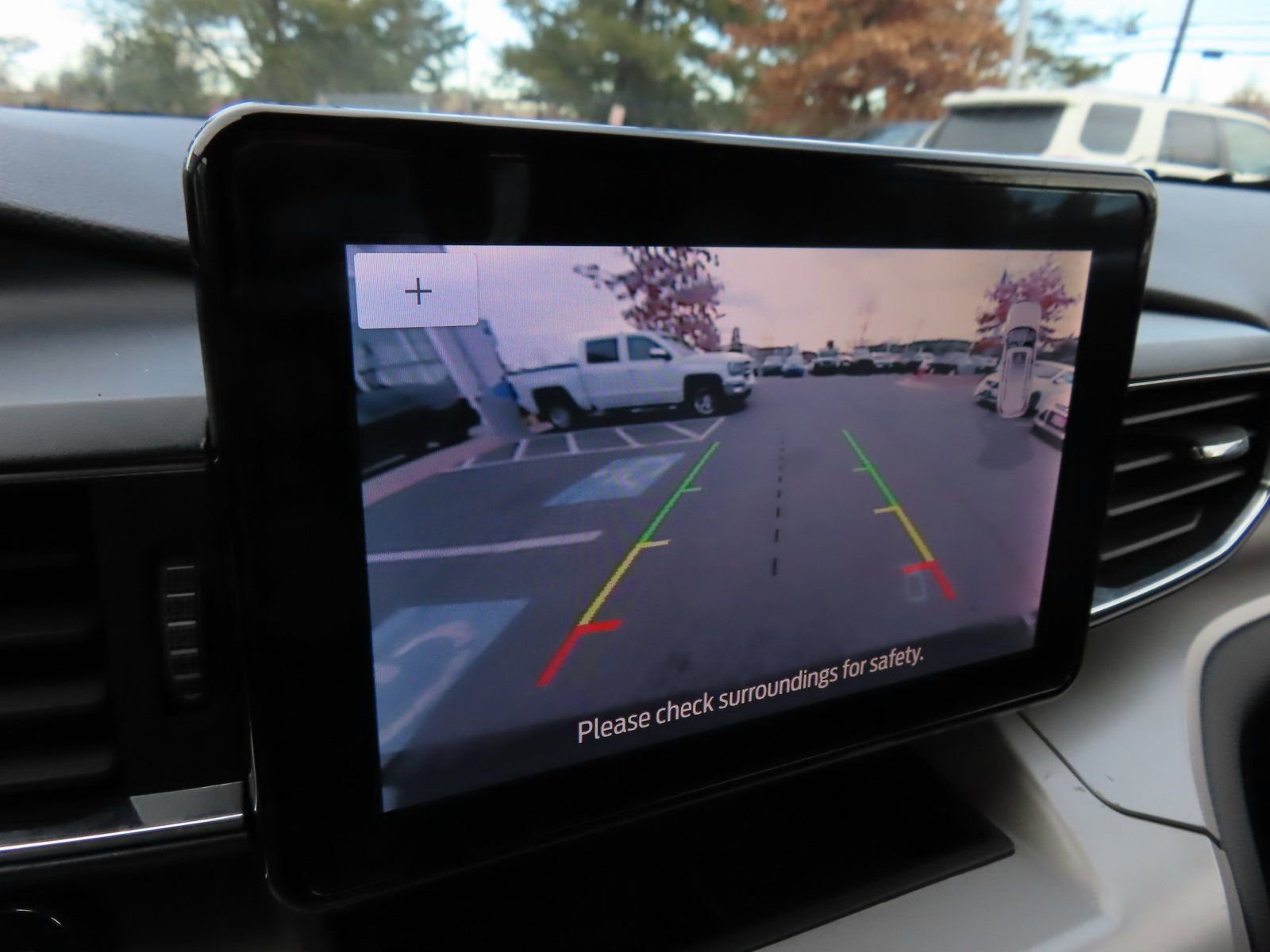 Used 2023 Ford Explorer XLT w/ Equipment Group 202A image 24