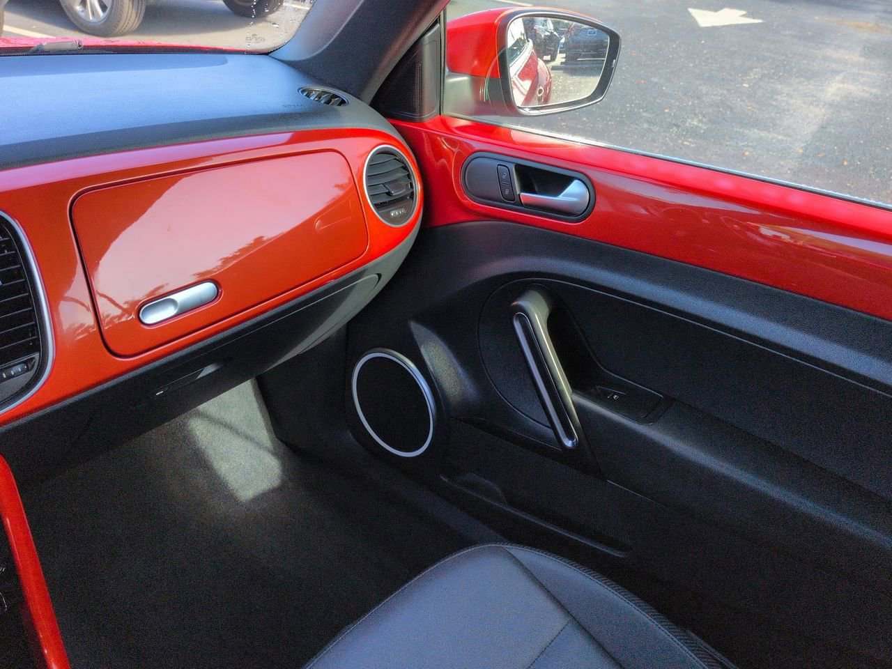 Used 2018 Volkswagen Beetle 2.0T S image 16