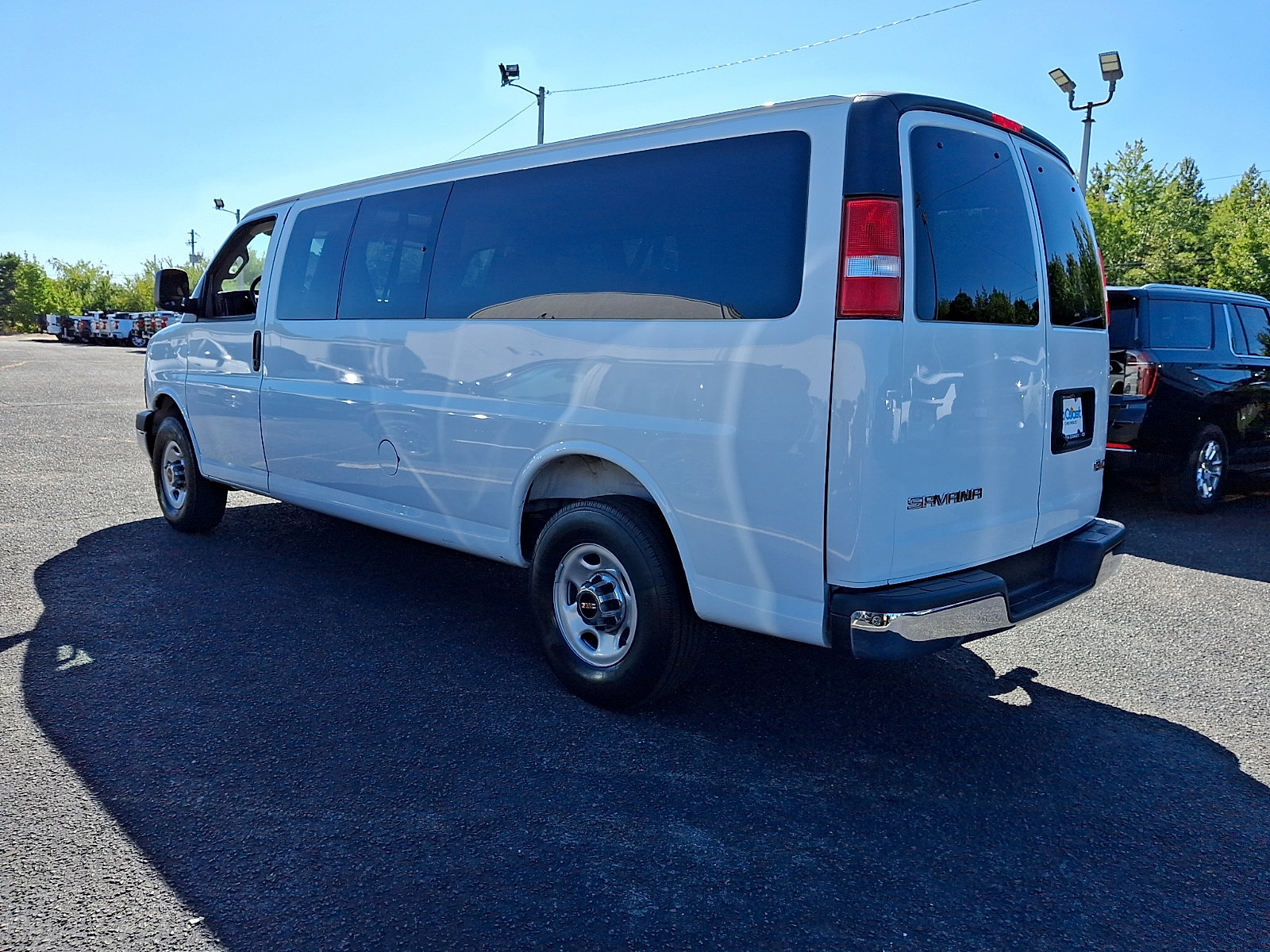 Used 2025 GMC Savana 3500 LT w/ LT Preferred Equipment Group RWD image 4