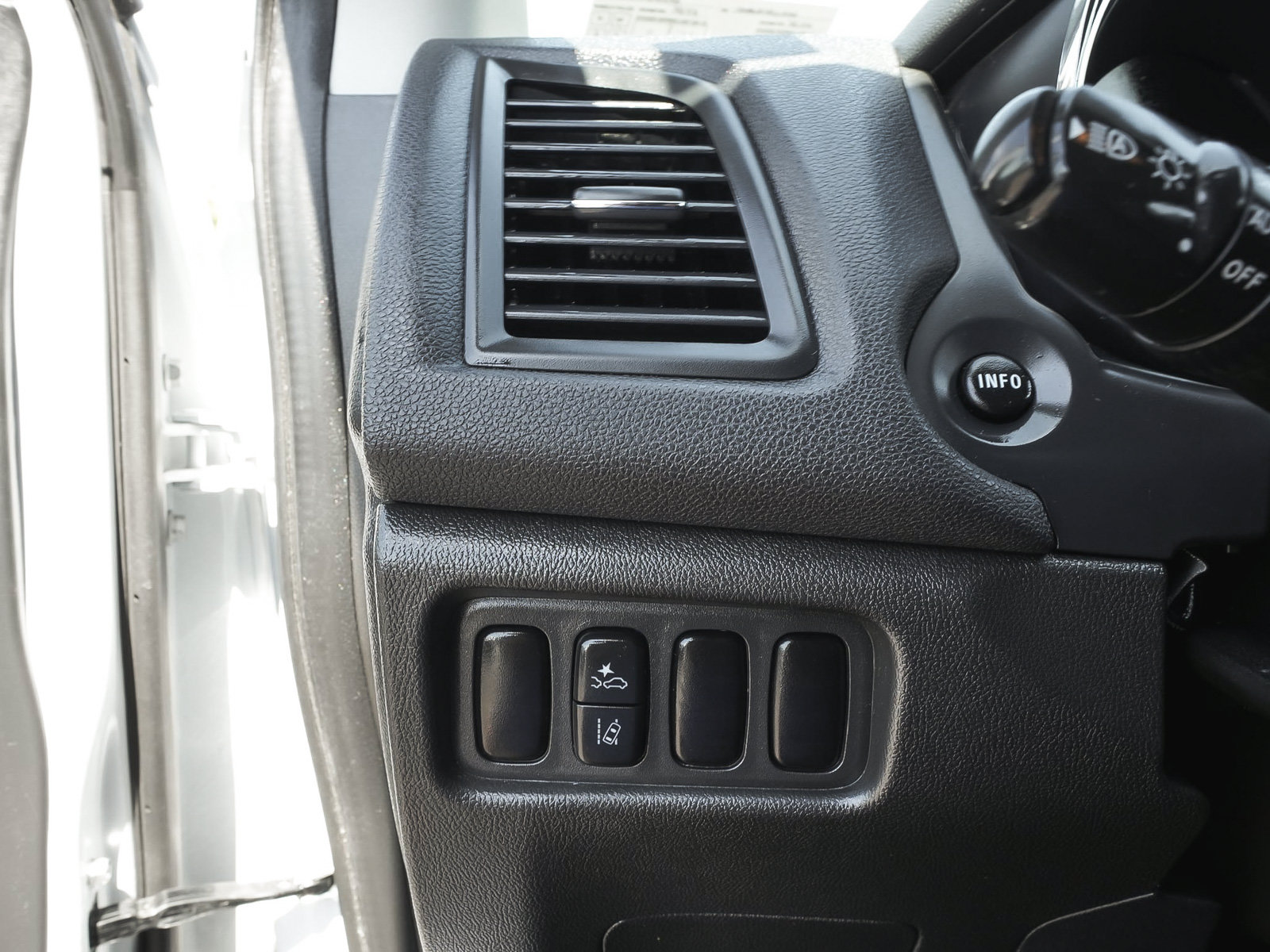 Used 2024 Mitsubishi Outlander Sport ES AWD/4WD image 15