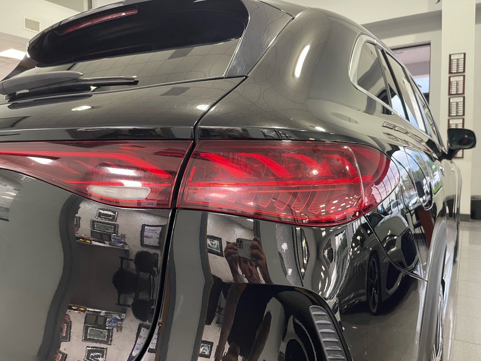 Used 2024 Mercedes-Benz EQE 350+ SUV image 17