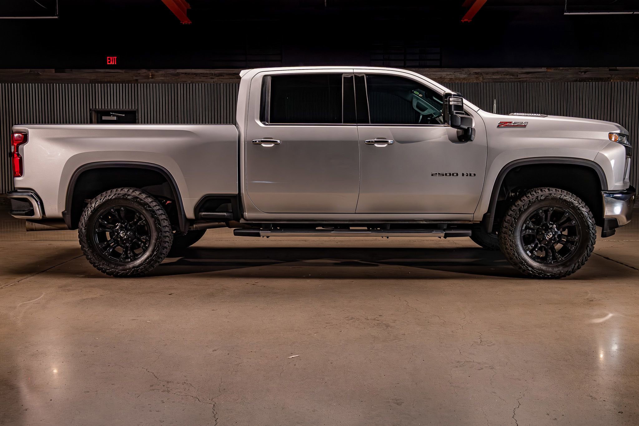 Used 2020 Chevrolet Silverado 2500 LTZ w/ LTZ Premium Package image 10
