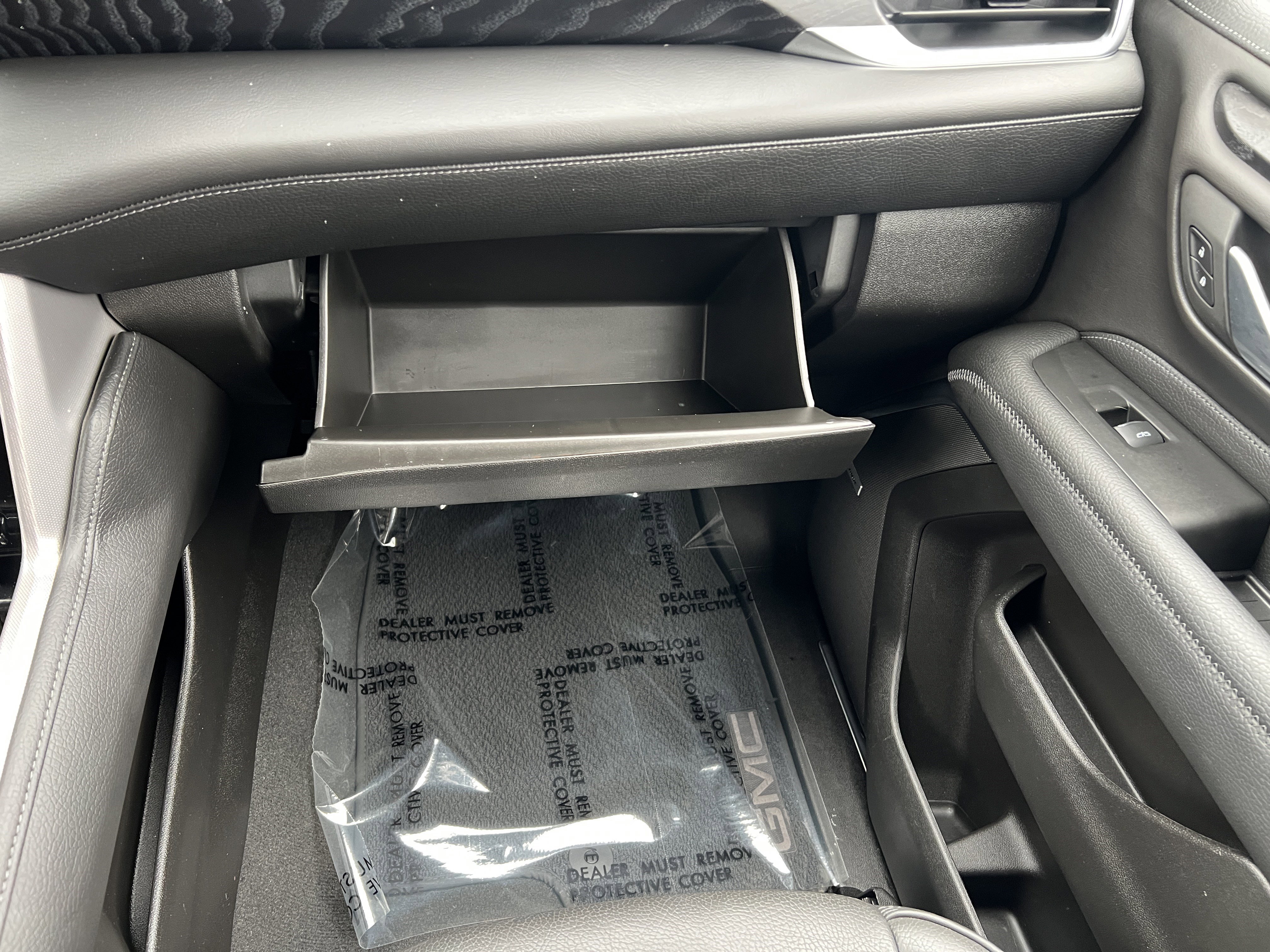 Certified 2022 GMC Yukon XL Denali image 39