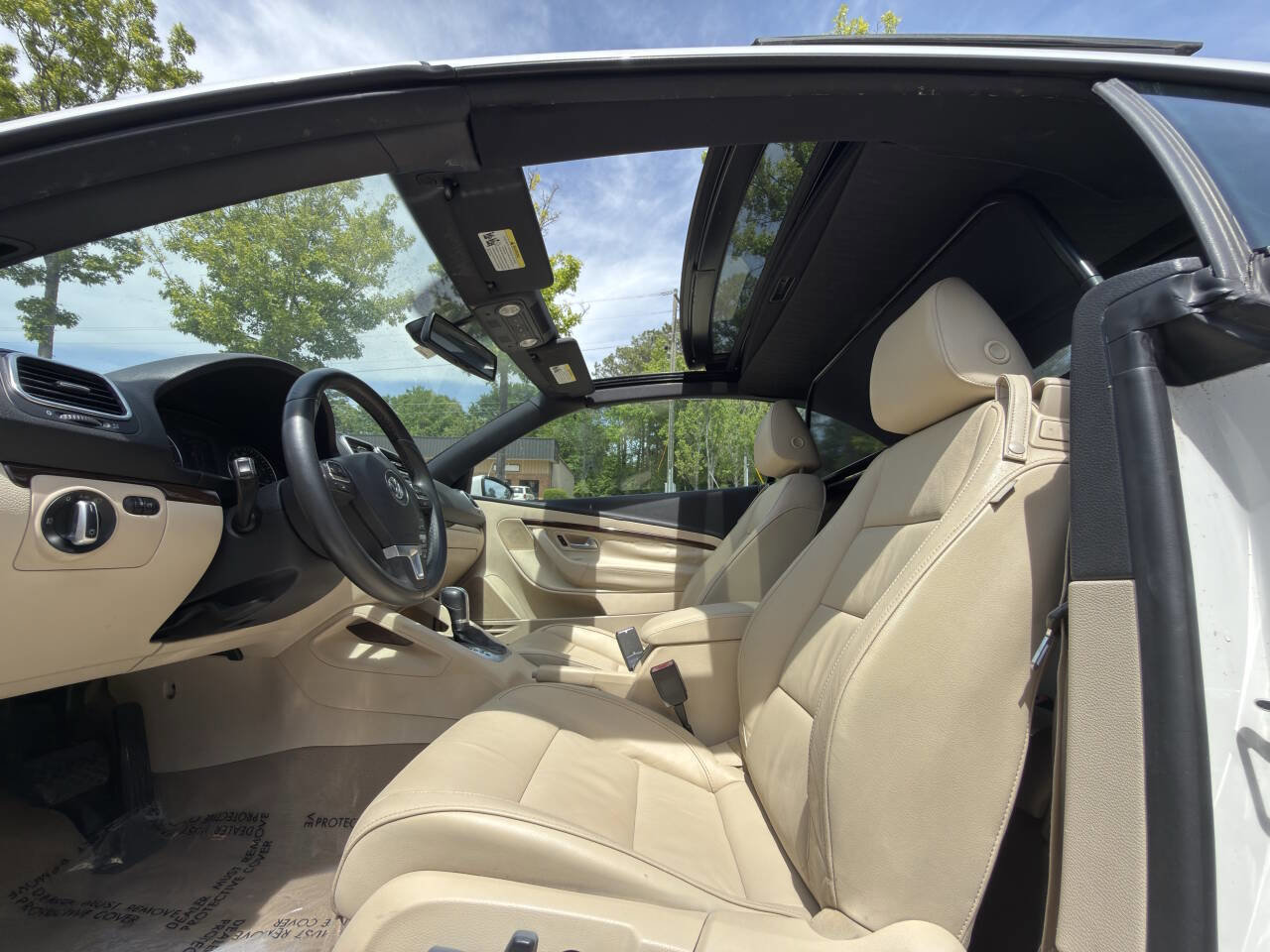 Used 2012 Volkswagen Eos Lux FWD image 68