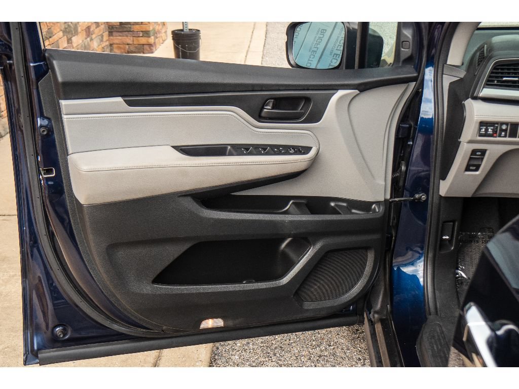 Used 2021 Honda Odyssey EX image 10