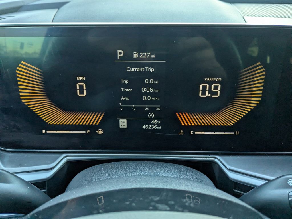 Used 2024 Kia Sorento S image 31