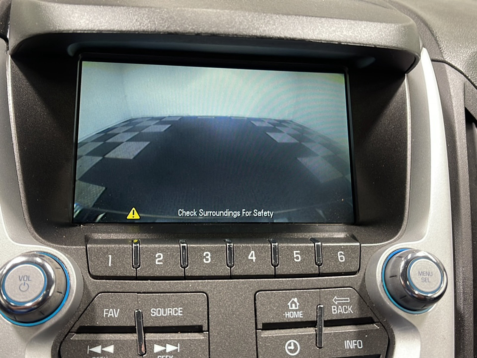 Used 2013 Chevrolet Equinox LT w/ Driver Convenience Package FWD image 9