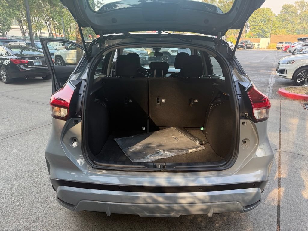 Used 2023 Nissan Kicks SV FWD image 14