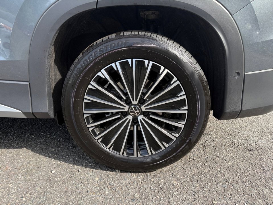 New 2026 Volkswagen Tiguan S FWD image 22