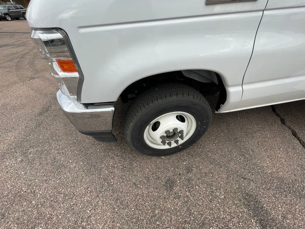 New 2024 Ford E-350 and Econoline 350 Super Duty w/ Power Windows & Locks Group image 9