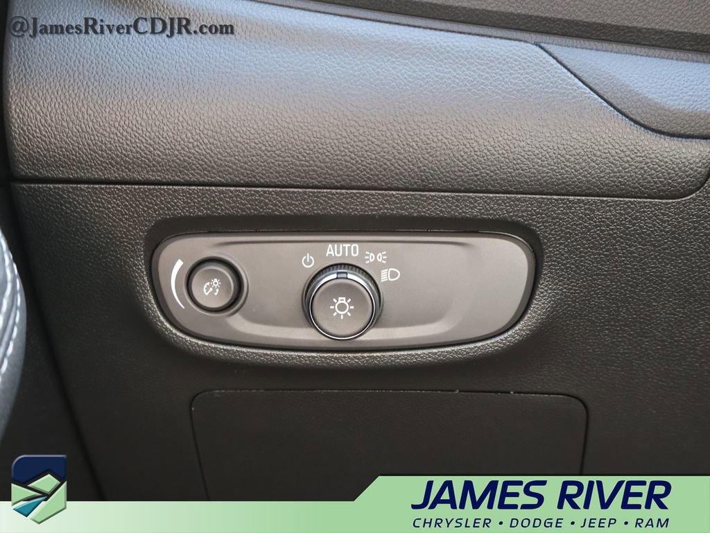 Used 2024 Buick Encore GX Sport Touring image 30