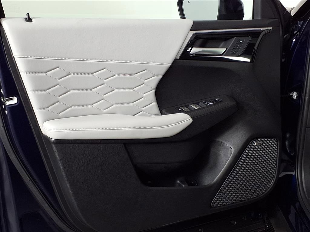 New 2025 Mitsubishi Outlander SEL image 21