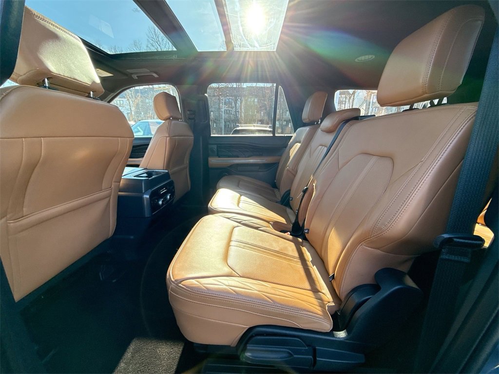 Used 2022 Ford Expedition Max Platinum image 25