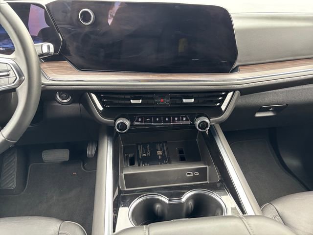 Used 2025 Chevrolet Tahoe Z71 image 11