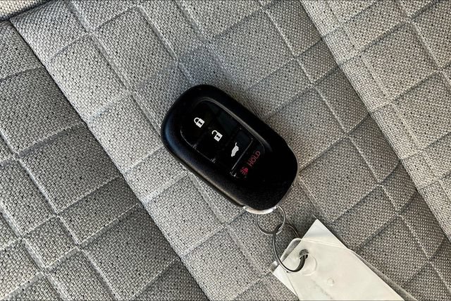 Used 2026 Honda HR-V LX image 37