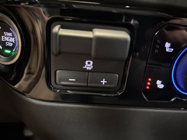 Used 2025 Chevrolet Silverado 2500 LT w/ Convenience Package image 42