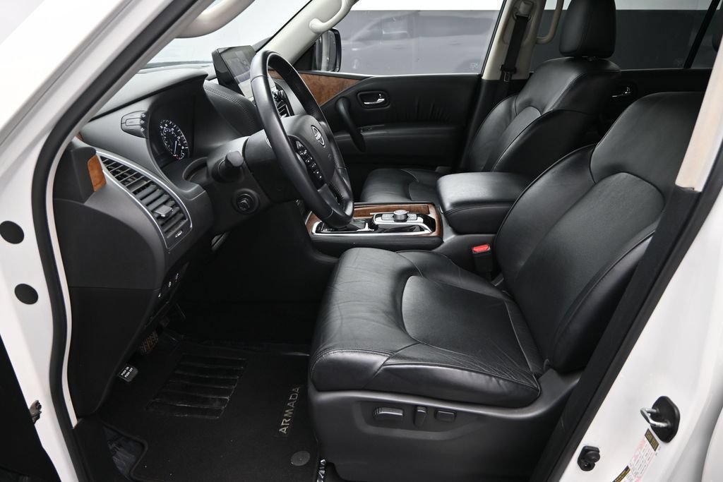 Used 2024 Nissan Armada SL w/ Captain's Chairs Package RWD image 15