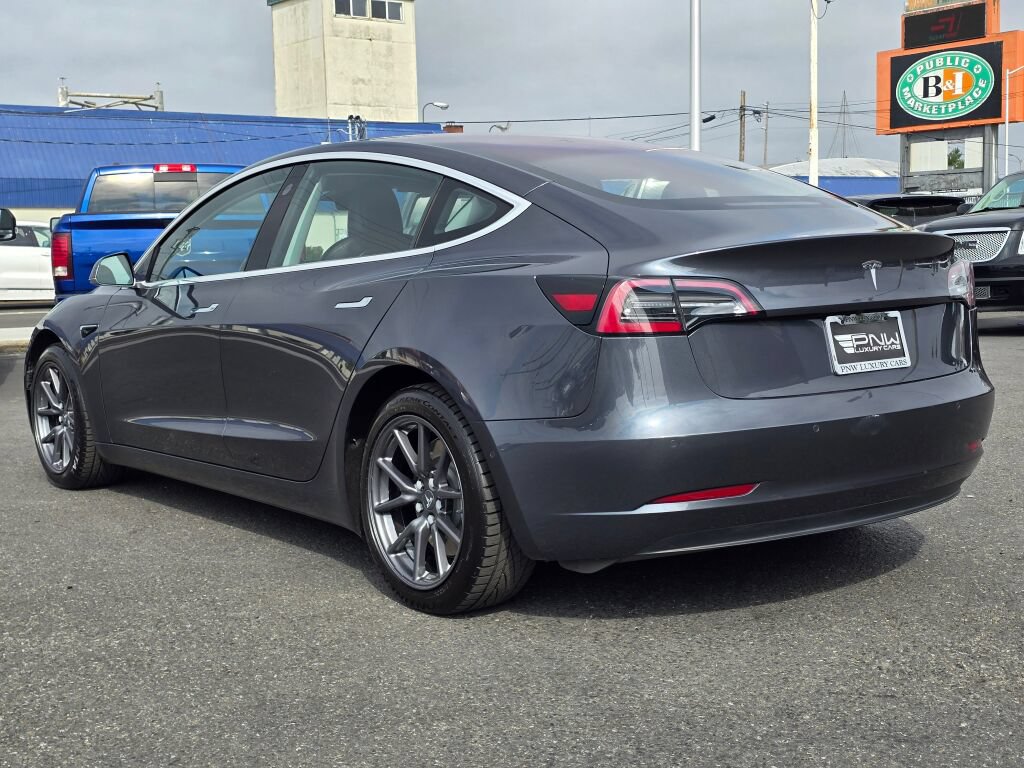 Used 2018 Tesla Model 3 Long Range RWD image 8
