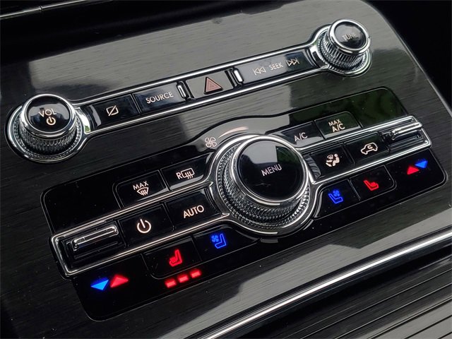 Certified 2023 Lincoln Nautilus Reserve image 28