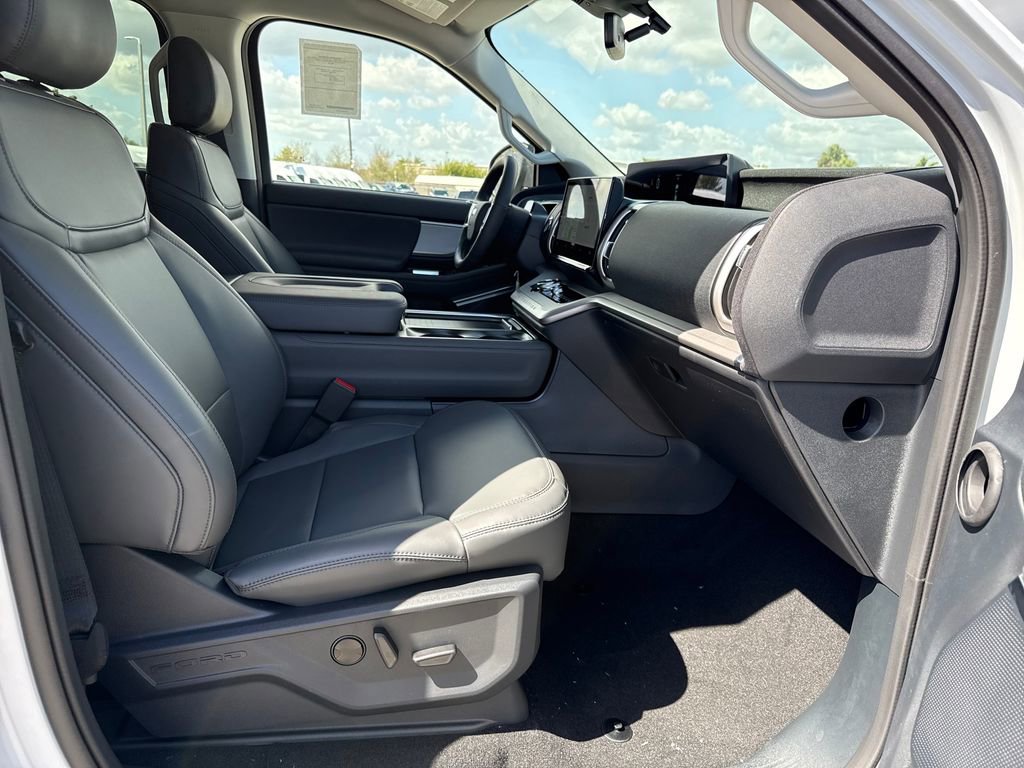 New 2026 Ford Expedition Max Active RWD image 23