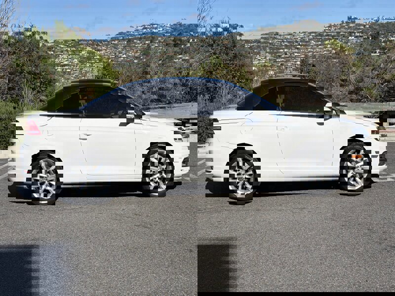 Used 2013 Volkswagen Eos Komfort image 13