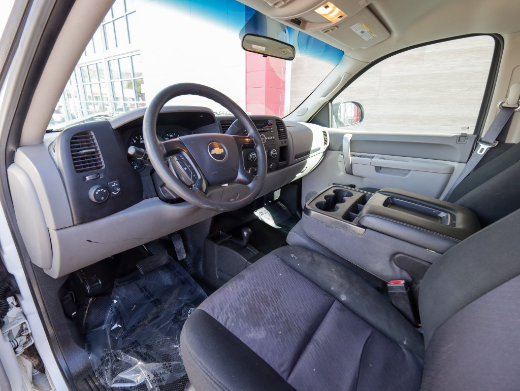 Used 2013 Chevrolet Silverado 1500 W/T w/ Skid Plate Package AWD/4WD image 12