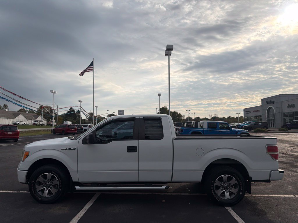 Used 2012 Ford F150 XLT w/ XLT Custom Pkg RWD image 12