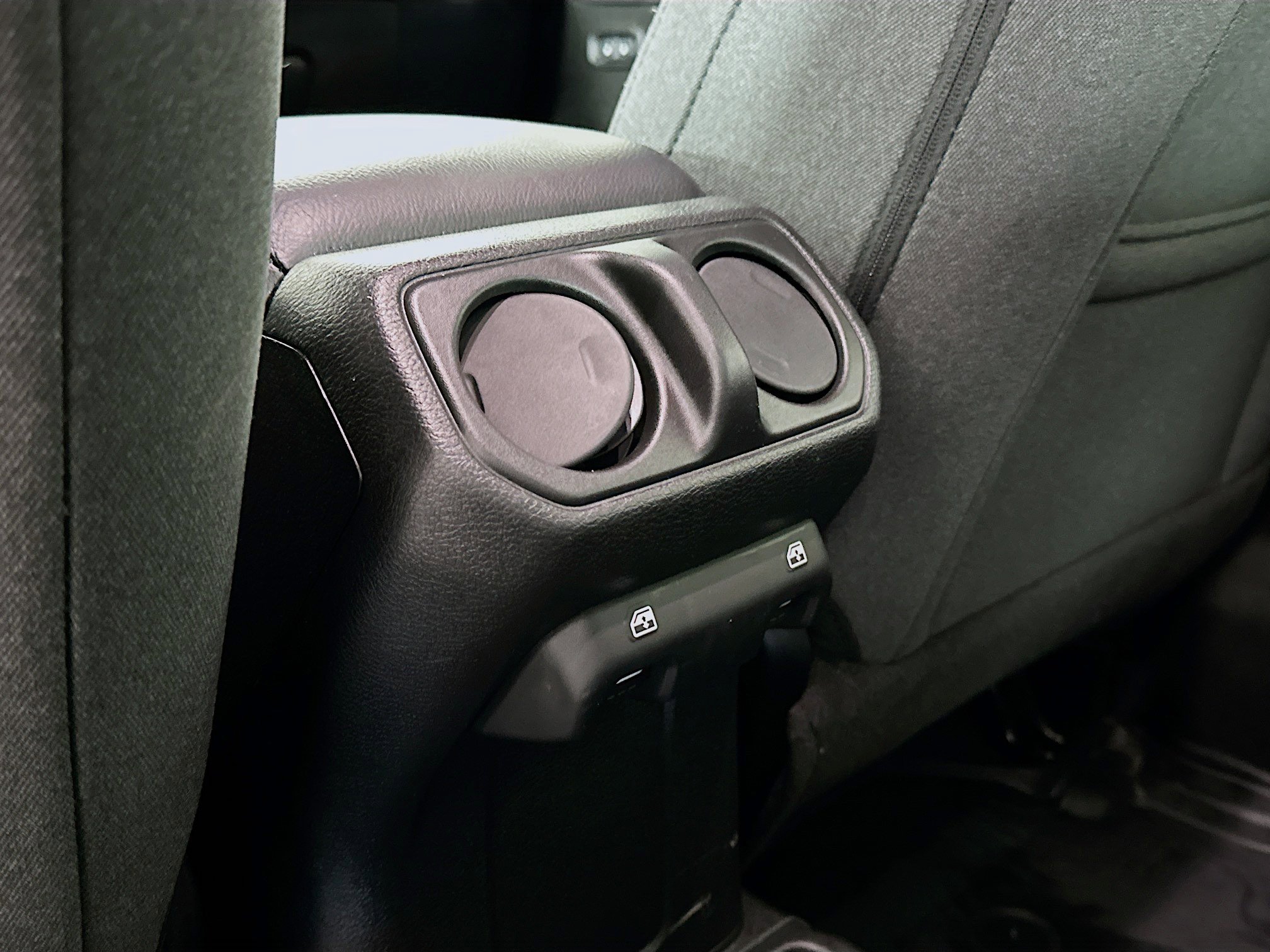 Used 2024 Jeep Wrangler Sport S image 25