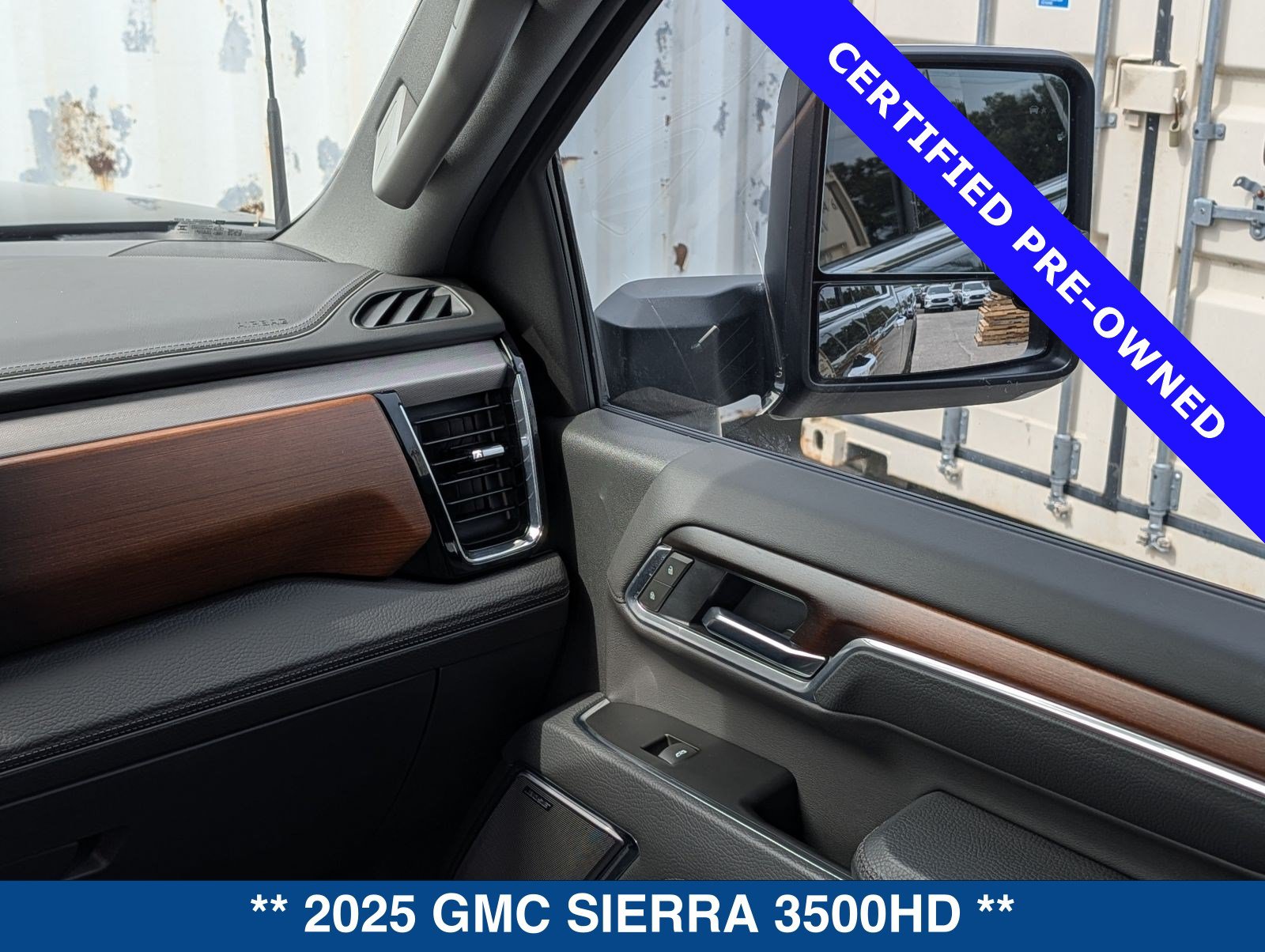 Used 2025 GMC Sierra 3500 Denali w/ Denali Reserve Package AWD/4WD image 20