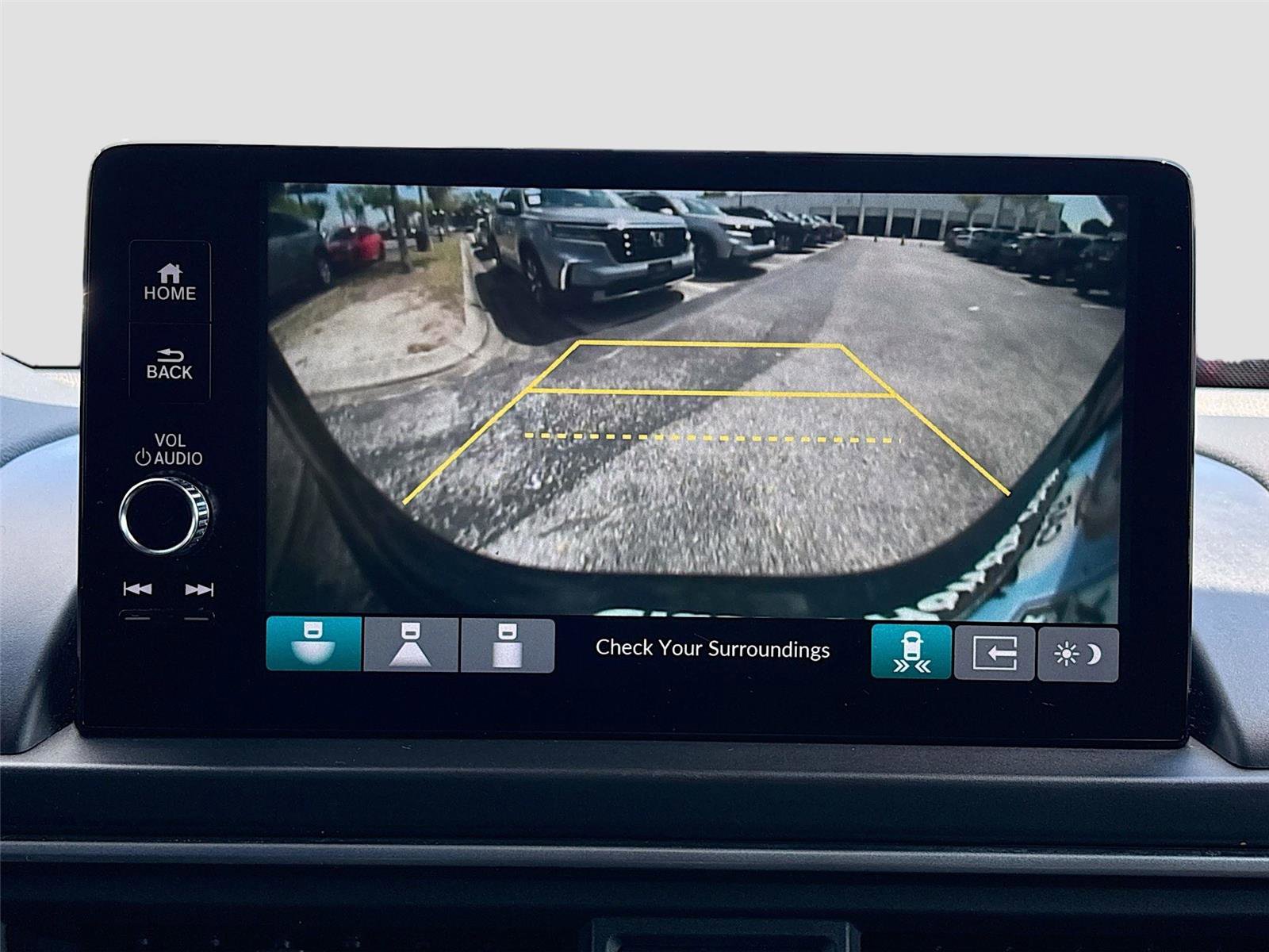 Certified 2024 Honda Pilot Touring image 16
