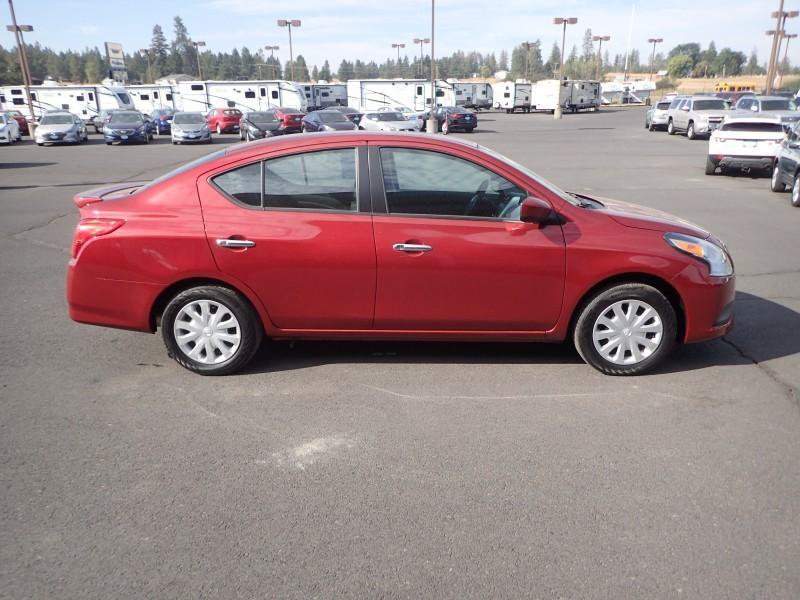 Used 2019 Nissan Versa SV FWD image 6