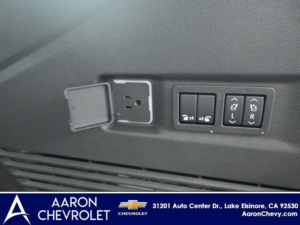 New 2026 Chevrolet Suburban High Country w/ LPO, Get Active Package image 28