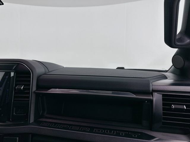 New 2026 Ford F450 Platinum image 31