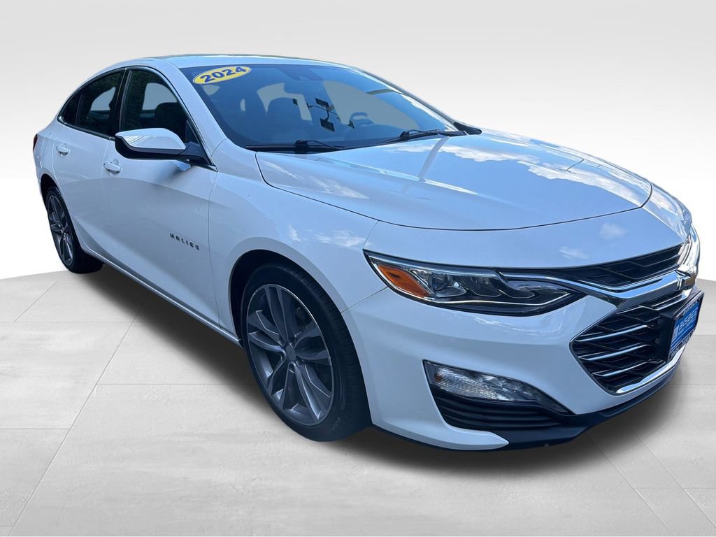 Used 2024 Chevrolet Malibu LT FWD image 9
