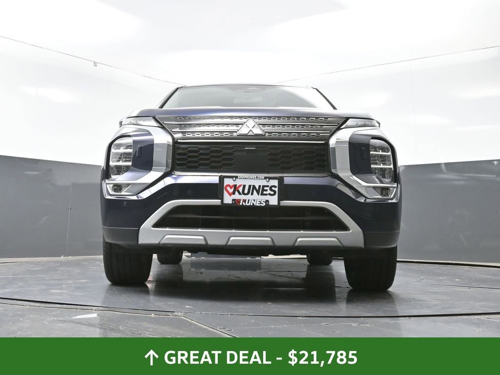 Used 2024 Mitsubishi Outlander SE image 54