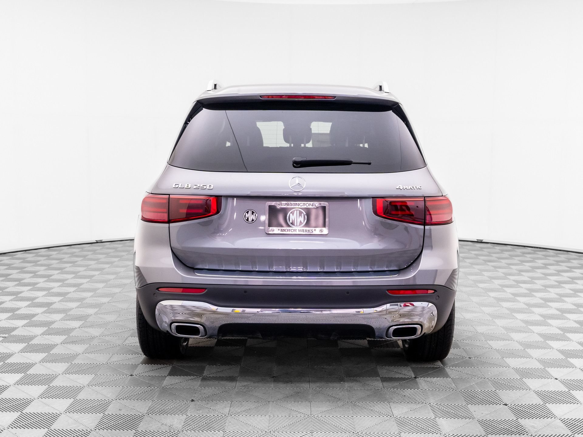 New 2026 Mercedes-Benz GLB 250 4MATIC image 4