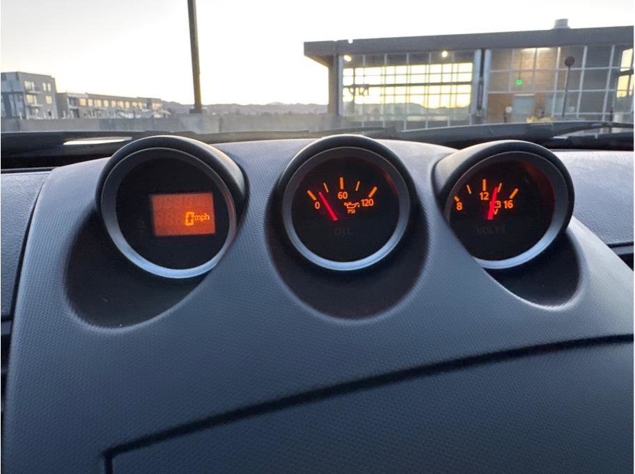 Used 2004 Nissan 350Z Enthusiast w/ Side Airbags Pkg image 19