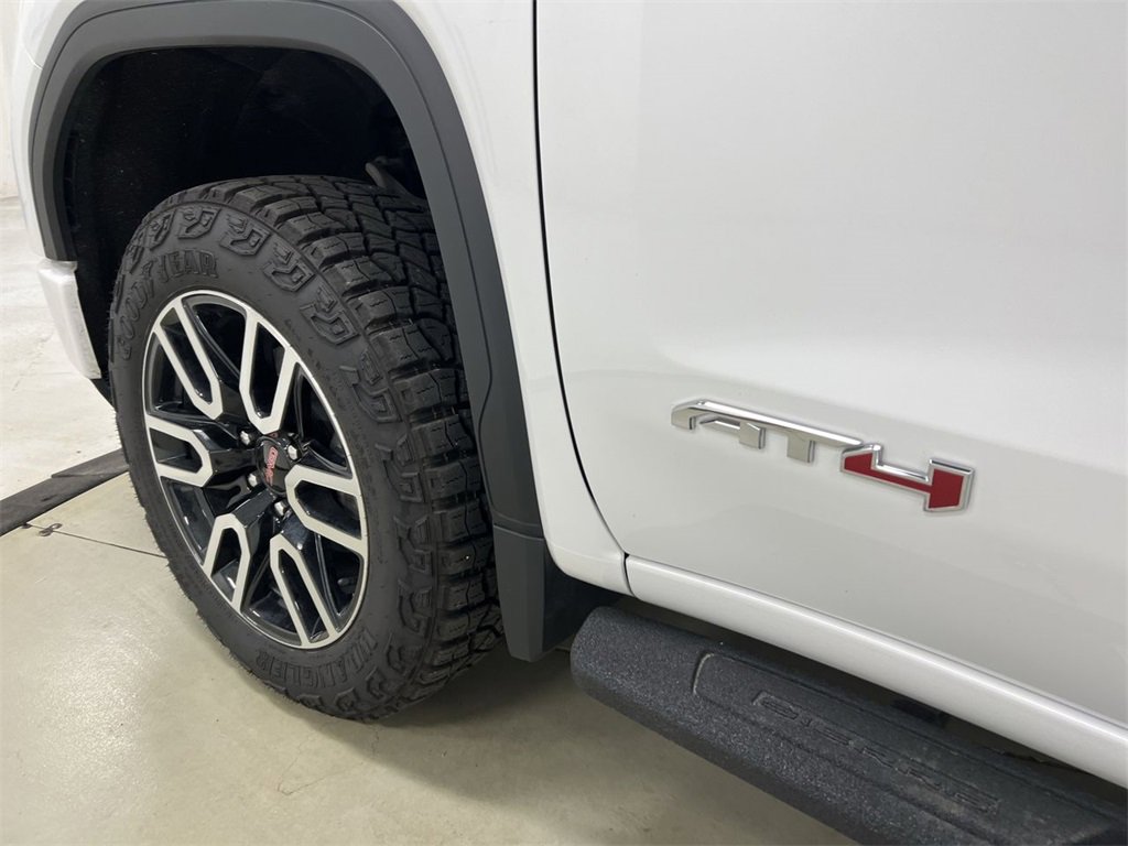 Used 2022 GMC Sierra 1500 AT4 image 26