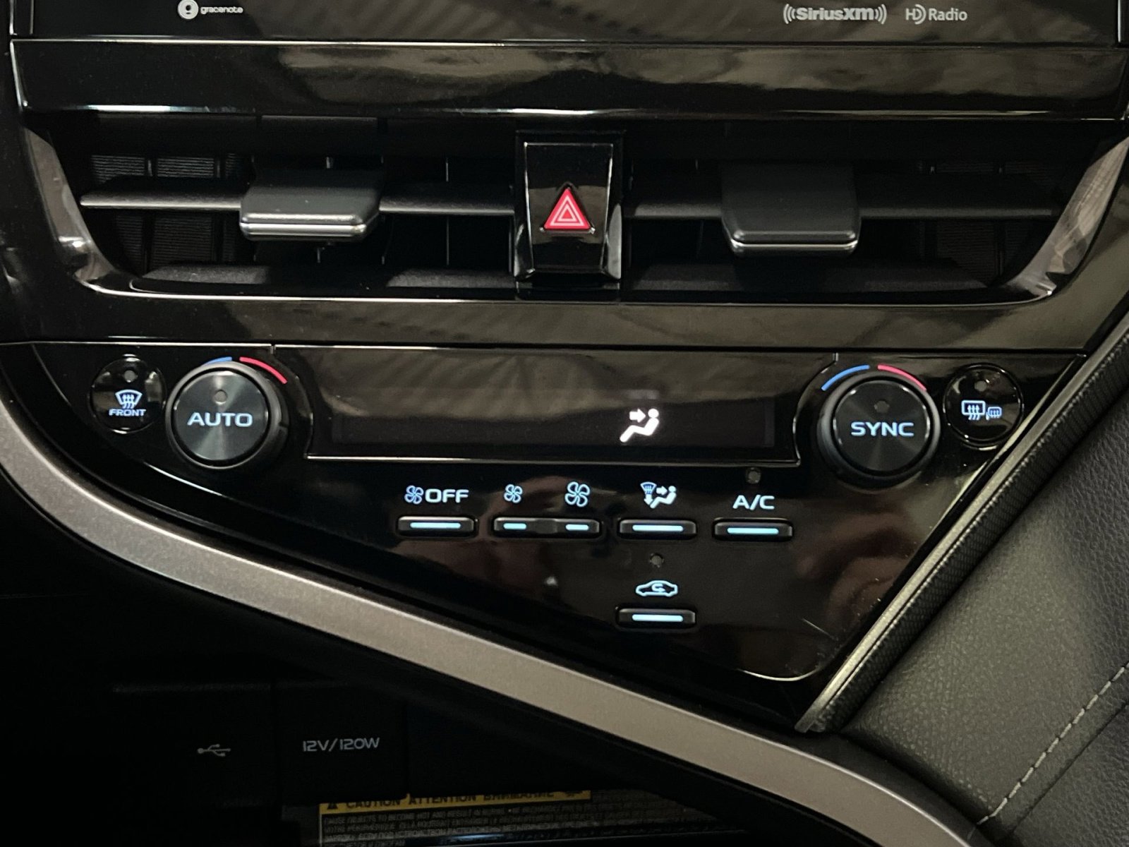 Used 2021 Toyota Camry XSE image 20