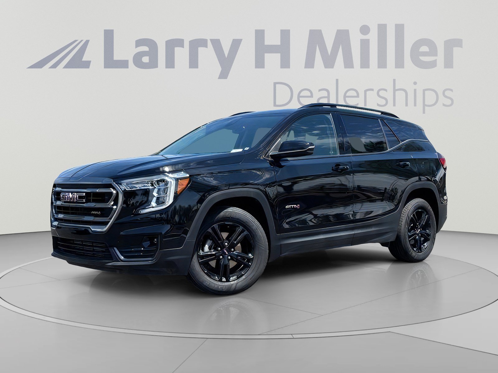 Used 2024 GMC Terrain AT4 AWD/4WD image 1
